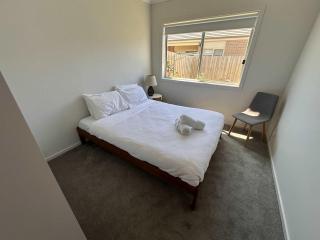 Inviting 3BR Armstrong Creek Escape - Mount Duneed - 4