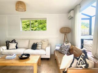 Bach 14 - Stay Waiheke - Blackpool - 0