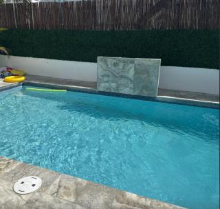 Modern Beach Retreat With Pool And Steps To Beach - San Juan - 9