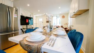 5BR & 4BA Lovely House with Beautiful Backyard in VA - 1