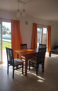 Casa en zona muy tranquila para disfrutar a pleno - Roldán - 0