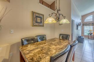 Simba's Lake House - Orlando - 2