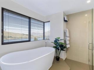 Ataahua Luxury Penthouse - Queenstown - 3