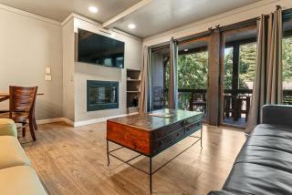 Palisades Tahoe Condo Retreat - 8