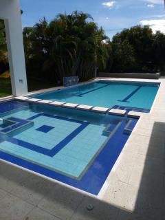 Espectacular Casa Campestre entre Giradot-Espinal - Flandes - 1