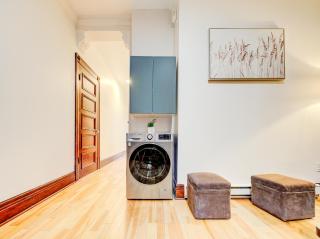 Great 3B unit on Saint-Urbain - Montreal - 4