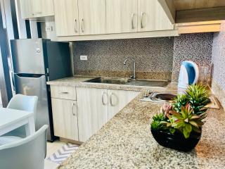 City Center 1-bedroom with balcony and washer - Città di Cebu - 8