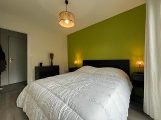 Spacieux appartement refait à neuf avec balcon et garage, proche centre-ville - FR-1-498-108 - Évian-les-Bains - 5