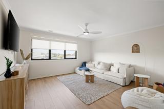 Ella Phillip Island - Cowes - 3