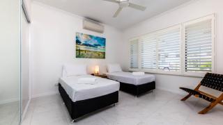 Canopy House - Palm Cove - 1