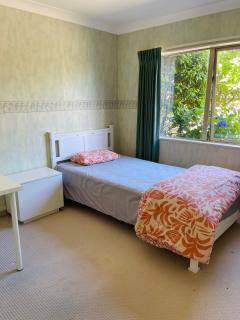 Parkside Pleasure Apartment with Bathroom& Dining - 2