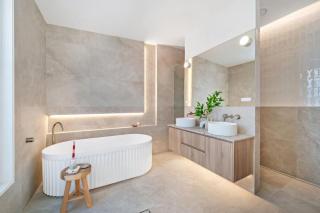 Modern Beach Haven - Salamander Bay - 1