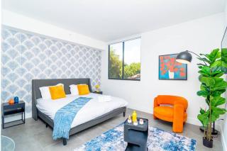 Luxury Studio Suite with King Bed Near Brickell & Marlins Park - 0