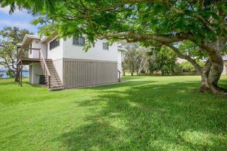 Welcome to Waterfront Views - Tin Can Bay - 1