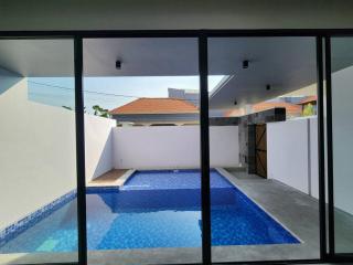 New modern 2BR Private villa- 5mins to the beach - Canggu - 6
