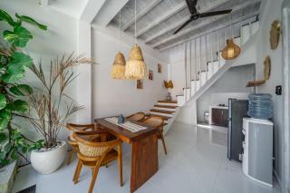 Rumah Libbo-2BR Villa with Pool near Finns - Canggu - 3