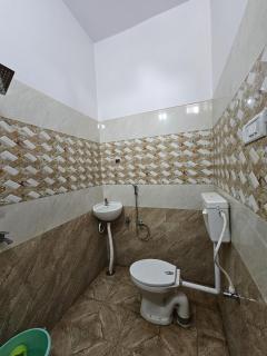 Raghuvar Guest House Home Stay - 8