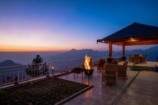 Alaya Stays Lafu House Latibule 2 BHK Villa with Garden - 6
