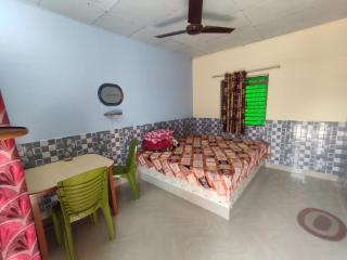 Sarkar Home Stay - - 1