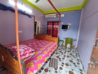 Sarkar Home Stay - - 4