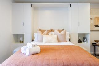 Elegant Studio Living Near City Centre - Christchurch - 9