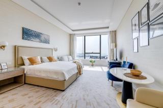 Luxury Palm Tower Studio Apartments with Pool and Fantastic Sea View - 0