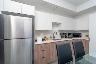 Miami City Escape 2BR Suite Near Brickell & The Beach Sleeps 6 Guests - 7