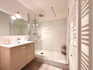 Le 14 - Spacieux Deux Chambres - Nimes - 1