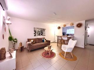 Le 14 - Spacieux Deux Chambres - Nimes - 7