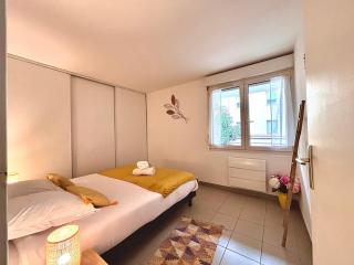 Le 14 - Spacieux Deux Chambres - Nimes - 6