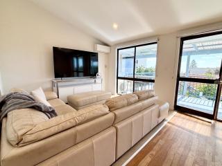Coastal Ocean Views & Breezes - Perth - 0