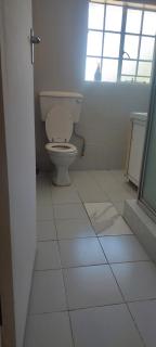 Nwans Lodge - Roodepoort - 9