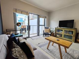 Cove Retreat Empire Apartment - Muizenberg - 3