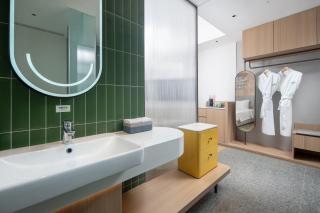 Holiday Inn & Suites Chongqing Nanan by IHG - 2