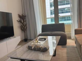 ASHRI modern Elegant apt Near Metro in Marina - Dubai - 8