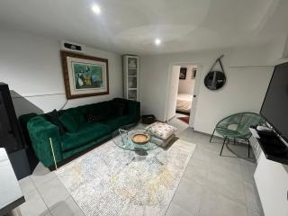 Chic and Peaceful apartment Roissy Charles de Gaulle Airport 15mins-Parc des Expositions Villepinte 10mins- Disneyland 30mins - Tremblay-en-France - 7