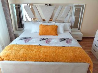 Warm and Cosy 2 bedroom - 6