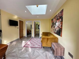 Restful Break 2 bedrooms Woods Cottage close to Hiking Park Chislehurst Caves - Chislehurst - 9