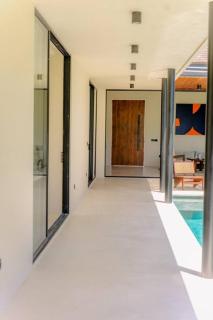 Elegant 3 Bdr Villa , beach 3 mins walk - Selong Belanak - 1