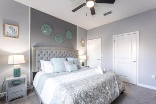 Family Retreat near Disney with Pool & Hot Tub! - Kissimmee - 8