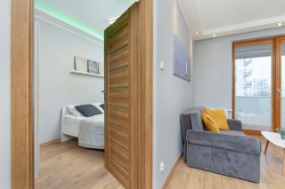 Przytulny Apartament z Parkingiem Lawendowe Wzgórze by Noclegi Renters - Danzig - 1