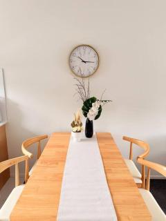 Tranquil 3 Bed Minutes To CBD And Arena, Sleeps 7 - Christchurch - 7