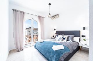 Renovated Townhouse - Rooftop, Garden & Stunning Views - Alicante - 6