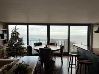 Teach Cois Farraige House by the Sea - Widows Row - 1