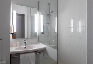 B&B HOTEL Amiens Centre Cathédrale - Amiens - 2