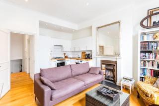 Bright and Spacious Notting Hill Nest - 5