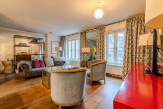 Beautiful Three Bedroom House in West London - 4