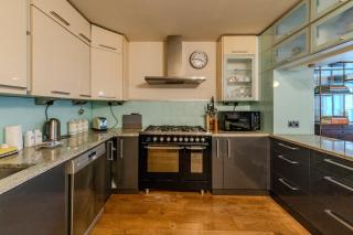 Beautiful Three Bedroom House in West London - Londra - 6