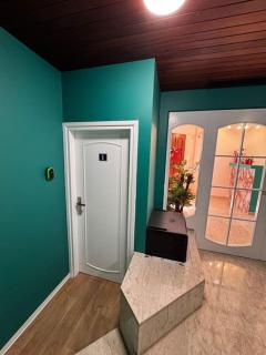 Modern Studio N1 private Kitchenette and Bathroom - Limassol - 8