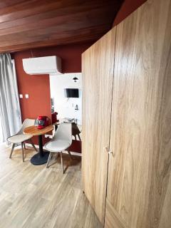 Modern Studio N1 private Kitchenette and Bathroom - Limassol - 2